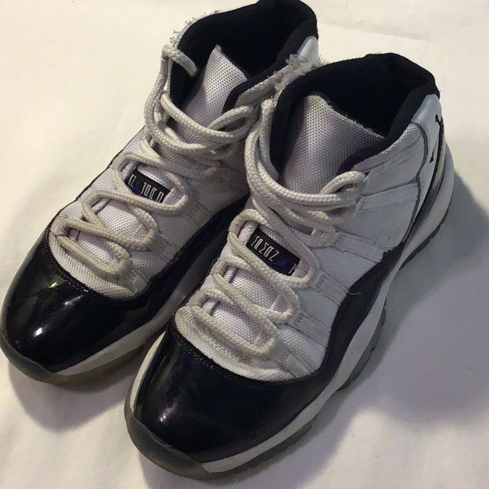 JORDANS Patent Leather Jordan 11